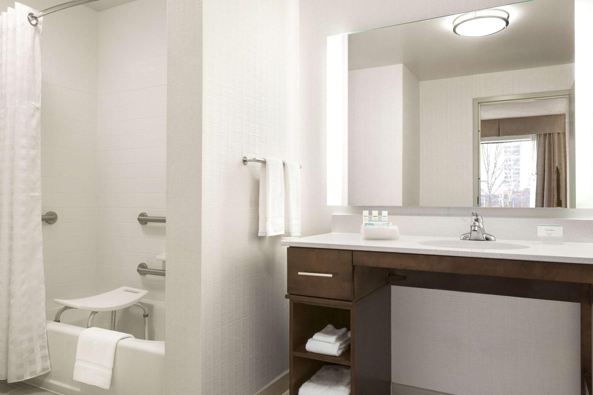 Homewood Suites By Hilton Arlington Rosslyn Key Bridge Eksteriør billede
